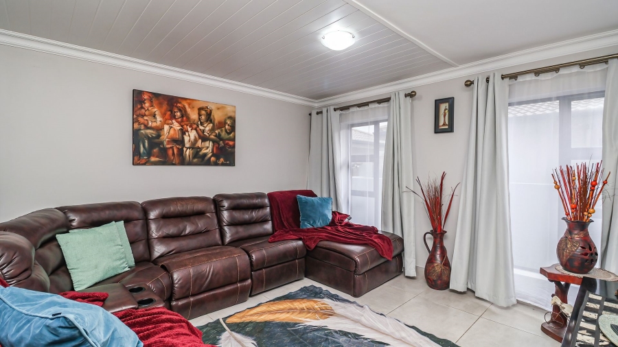 3 Bedroom Property for Sale in Dana Bay Western Cape